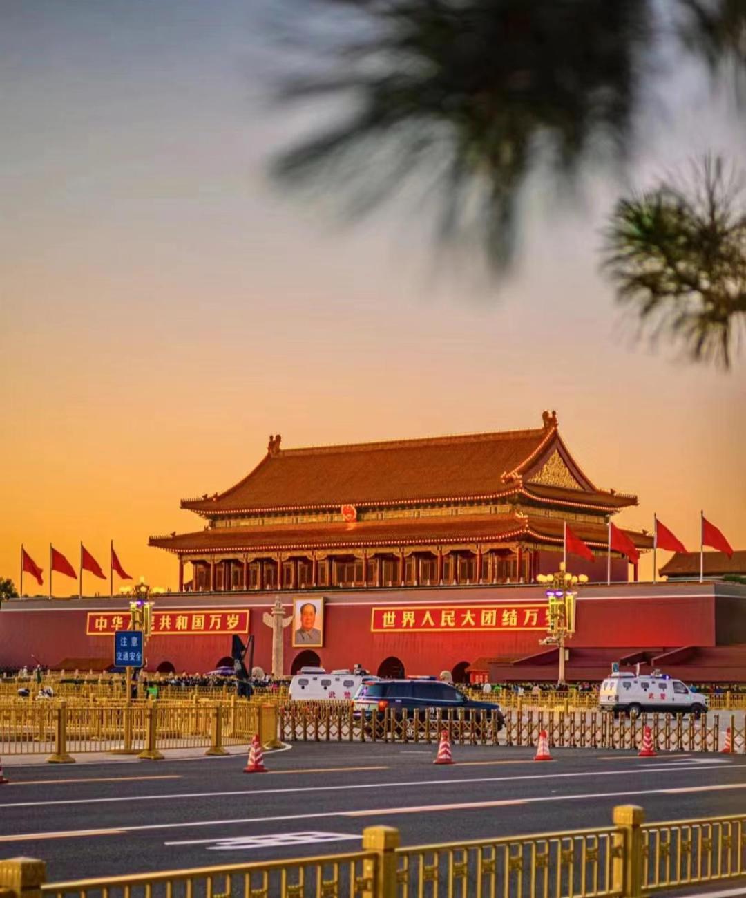 Beijing Tangfu Nanluoguxiang Wang Fu Jing Forbidden City Snack Street Hotel,1 Stop Walking To Airport Express,3 Stop To Tiananmen&Free Laundry Dry Service &Professional Free Tour Ticket Service With English Speaking Staff Экстерьер фото
