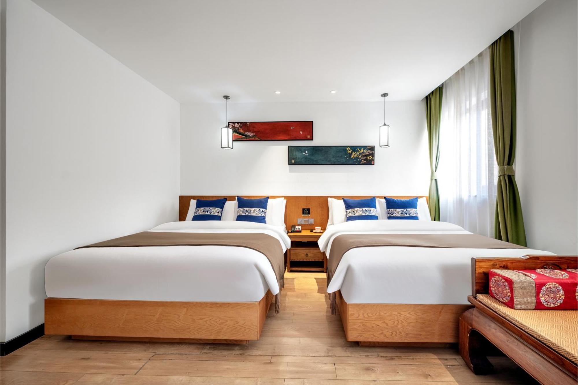 Beijing Tangfu Nanluoguxiang Wang Fu Jing Forbidden City Snack Street Hotel,1 Stop Walking To Airport Express,3 Stop To Tiananmen&Free Laundry Dry Service &Professional Free Tour Ticket Service With English Speaking Staff Экстерьер фото