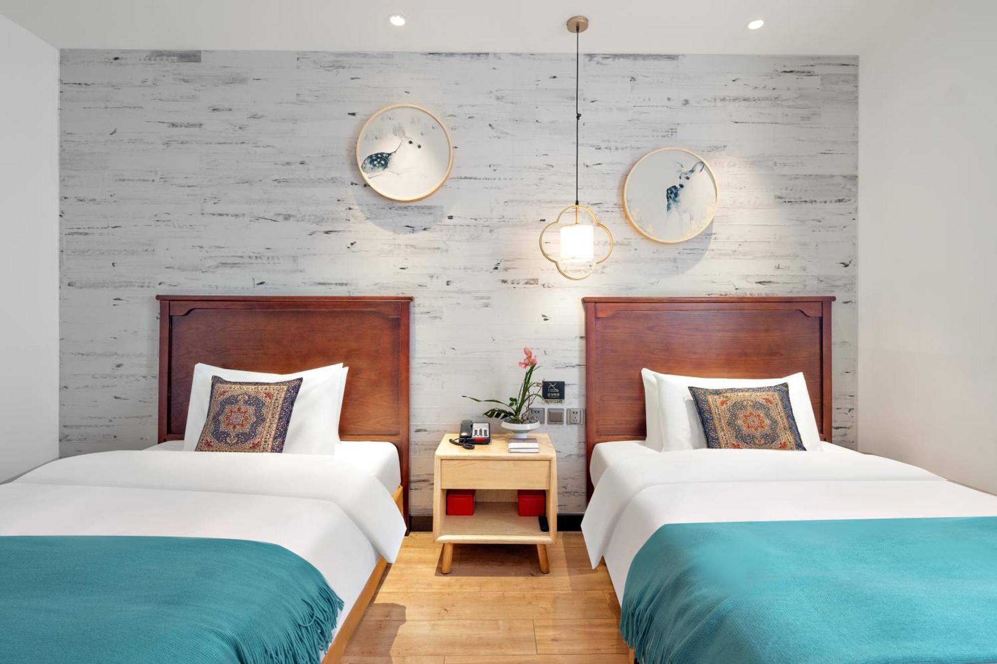 Beijing Tangfu Nanluoguxiang Wang Fu Jing Forbidden City Snack Street Hotel,1 Stop Walking To Airport Express,3 Stop To Tiananmen&Free Laundry Dry Service &Professional Free Tour Ticket Service With English Speaking Staff Экстерьер фото