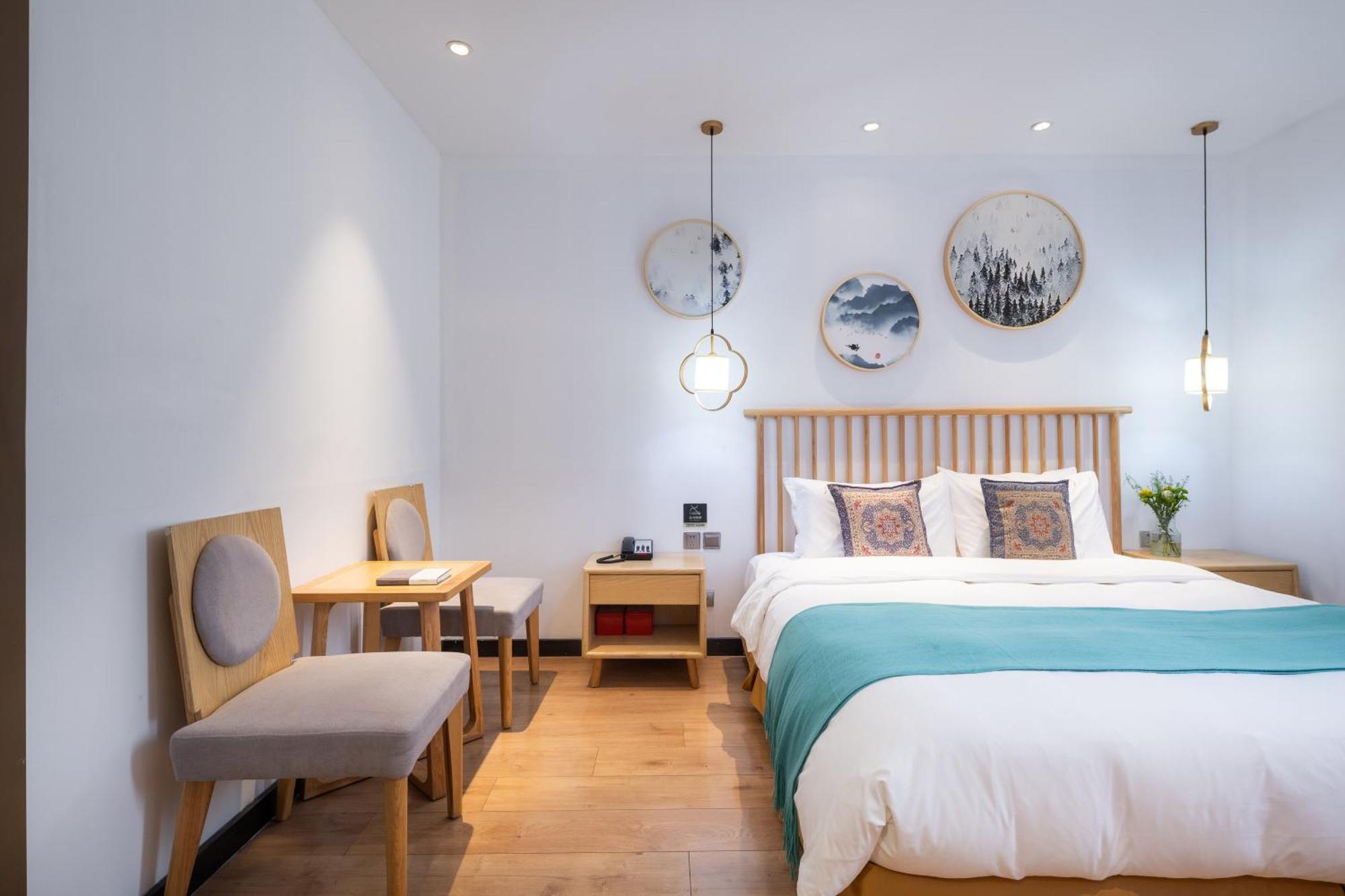 Beijing Tangfu Nanluoguxiang Wang Fu Jing Forbidden City Snack Street Hotel,1 Stop Walking To Airport Express,3 Stop To Tiananmen&Free Laundry Dry Service &Professional Free Tour Ticket Service With English Speaking Staff Экстерьер фото